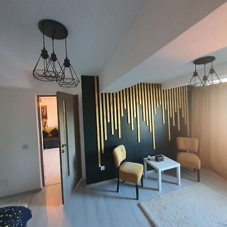 Gmg Residence Targoviste Extérieur photo