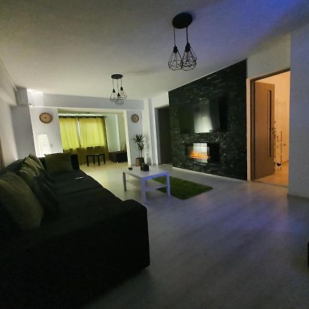 Gmg Residence Targoviste Extérieur photo